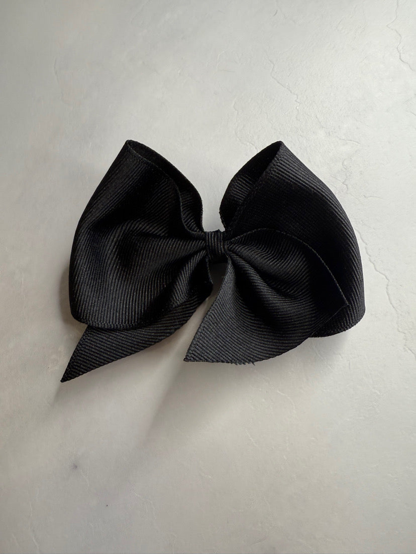 Black bow with tails